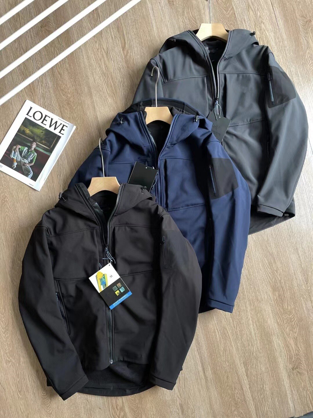 40127 قوس الرجال ثلاثة طبقة في الهواء الطلق مقاوم للماء زائد المخملية سترة GORE-TEXPRO SV سترة الرجال سترة مقنعين غير رسمية للرجال